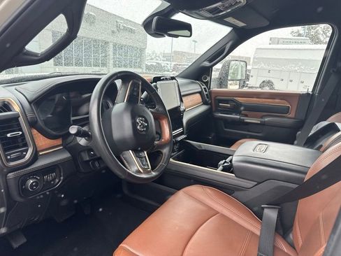 Used 2023 RAM 3500 Limited AWD/4WD image 12