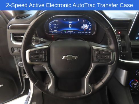 Used 2022 Chevrolet Tahoe Z71 w/ Luxury Package AWD/4WD image 16