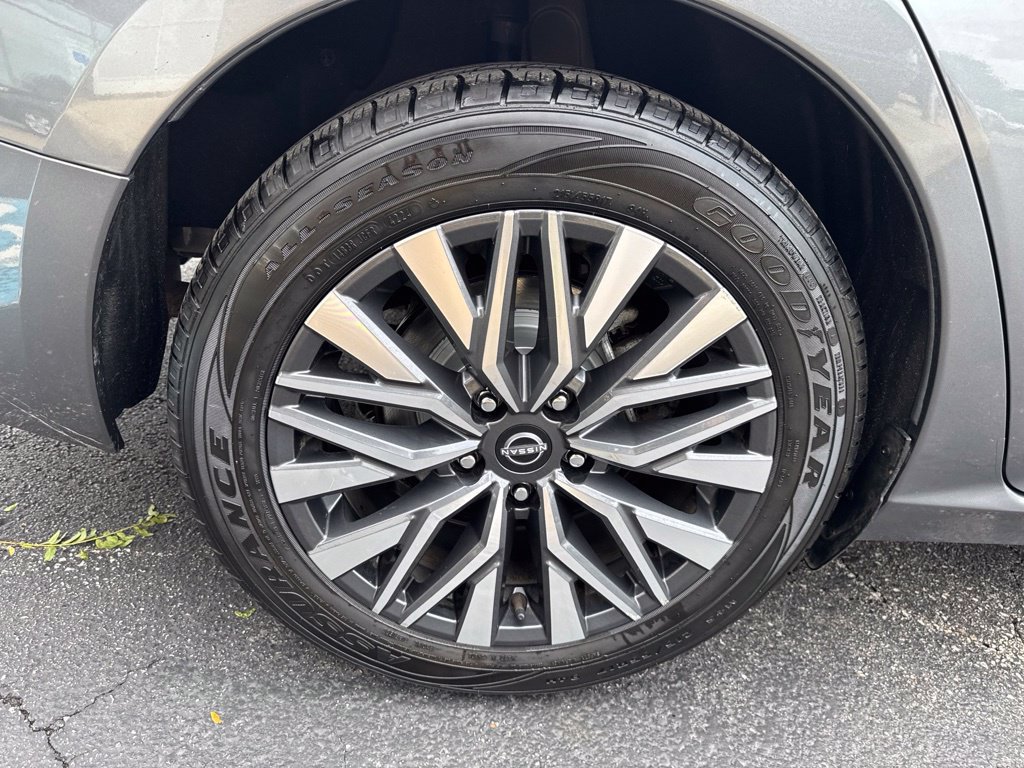 Used 2024 Nissan Altima 2.5 SV FWD image 46