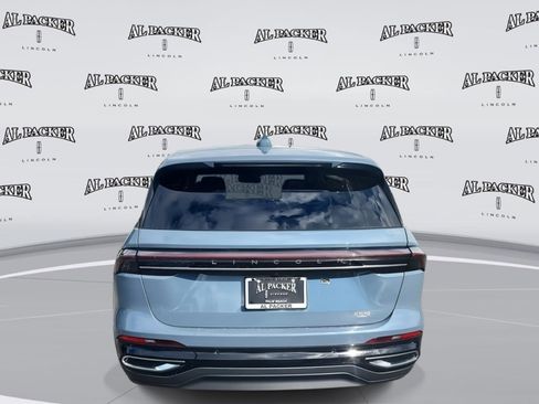 New 2026 Lincoln Nautilus Premier image 4