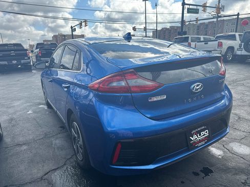 Used 2017 Hyundai Ioniq SEL image 5
