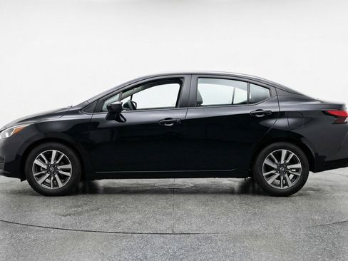 Used 2025 Nissan Versa SV image 5
