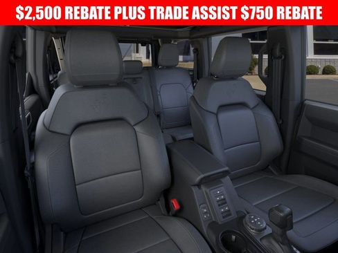 New 2025 Ford Bronco Outer Banks w/ Sasquatch Package image 10
