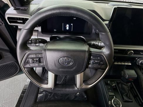 Certified 2026 Toyota 4Runner TRD Off-Road Premium AWD/4WD image 23