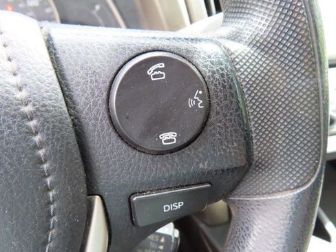 Used 2014 Toyota RAV4 LE FWD image 28