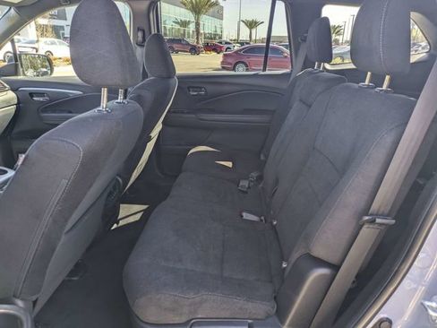 Used 2022 Honda Pilot Sport image 13