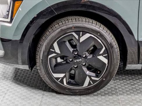 Used 2023 Kia Niro Wind FWD image 33