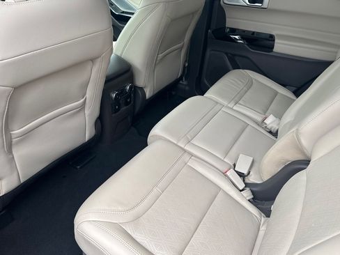 Certified 2022 Ford Explorer Platinum w/ Equipment Group 601A image 13