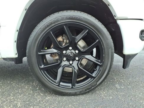 Used 2021 RAM 1500 Laramie AWD/4WD image 9