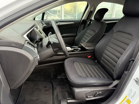 Used 2013 Ford Fusion SE image 10