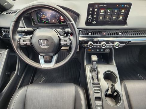 Used 2025 Honda Civic Sport image 27