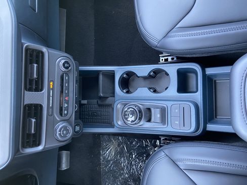 New 2025 Ford Maverick Lariat w/ Black Appearance Package image 13