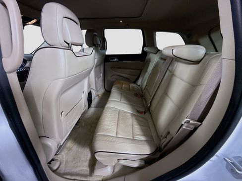 Used 2018 Jeep Grand Cherokee Overland image 25