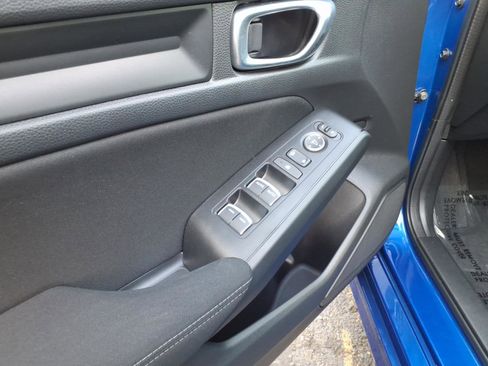 Used 2023 Honda Civic Sport image 15