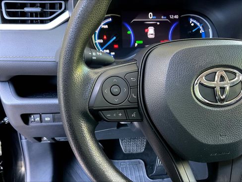 Used 2023 Toyota RAV4 AWD Hybrid image 11
