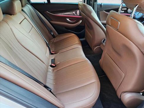 Used 2018 Mercedes-Benz E 300 E 300 image 20