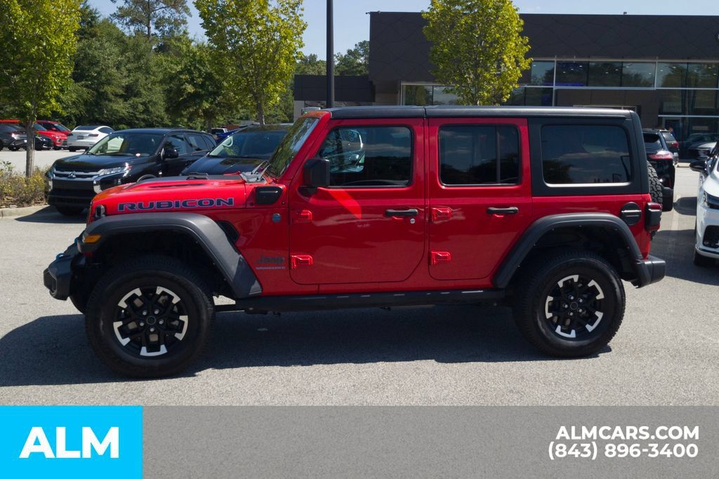 Used 2024 Jeep Wrangler Unlimited Rubicon 4xe AWD/4WD image 10