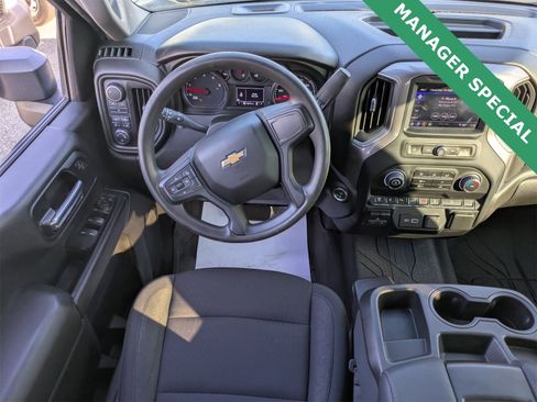 Used 2024 Chevrolet Silverado 2500 Custom w/ Custom Value Package image 18