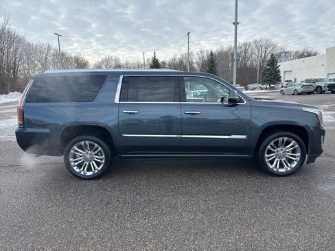 Used 2020 Cadillac Escalade ESV Premium Luxury w/ LPO, Radiant Package image 13