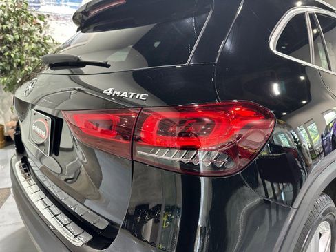 Used 2021 Mercedes-Benz GLA 250 4MATIC image 31