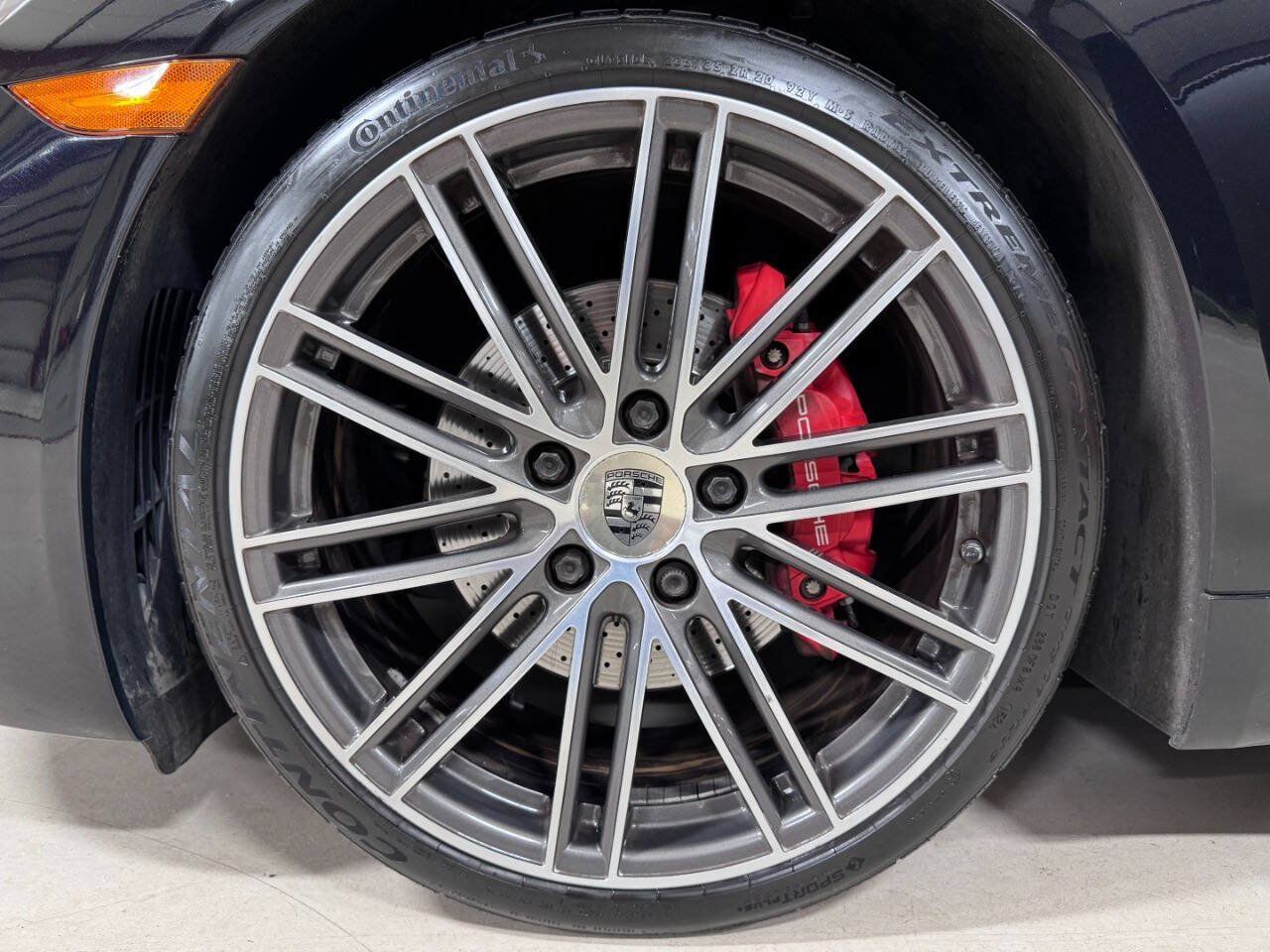 Used 2018 Porsche 718 Cayman S RWD image 13