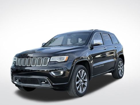 Used 2017 Jeep Grand Cherokee Overland image 12