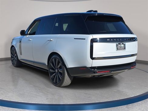 Certified 2024 Land Rover Range Rover SV image 7