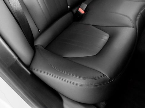 Used 2023 Maserati Ghibli Modena image 37