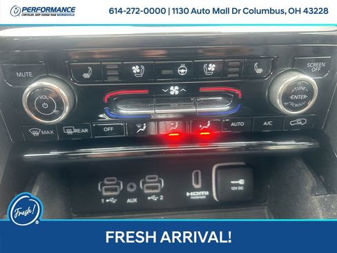 Used 2022 Jeep Grand Cherokee Summit w/ Luxury Tech Group V AWD/4WD image 25