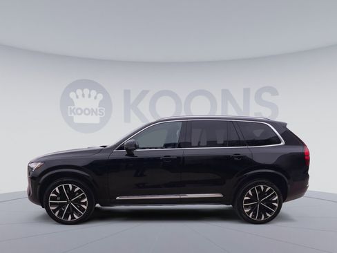 New 2026 Volvo XC90 B6 Plus w/ Protection Package Premier image 7