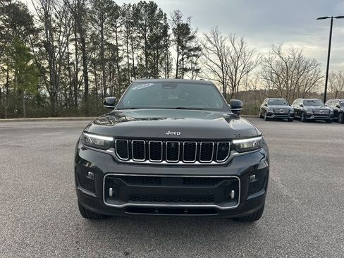 Used 2022 Jeep Grand Cherokee L Overland w/ Advanced Protech Group III image 3