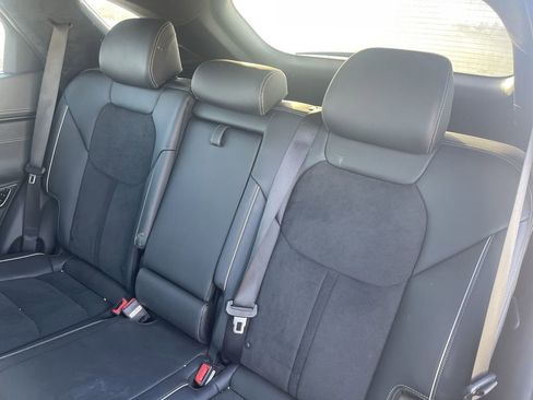 Used 2022 Genesis GV70 3.5T Sport w/ Sport Prestige Package image 38