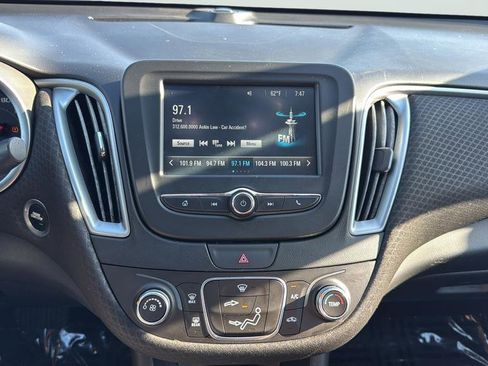 Used 2017 Chevrolet Malibu LS FWD image 18