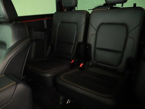 Used 2024 Ford Bronco Badlands AWD/4WD image 17