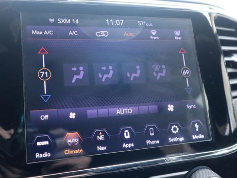 Used 2019 Jeep Grand Cherokee Laredo w/ 18" Wheel & 8.4" Radio Group image 75