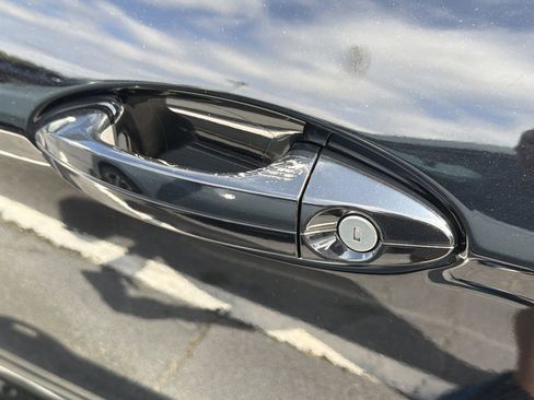 Used 2021 Ford EcoSport SE image 27