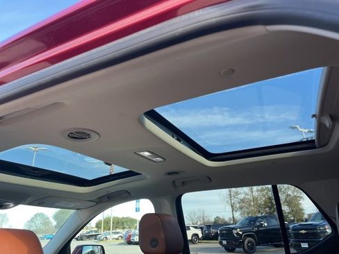 Used 2018 Chevrolet Traverse High Country image 33