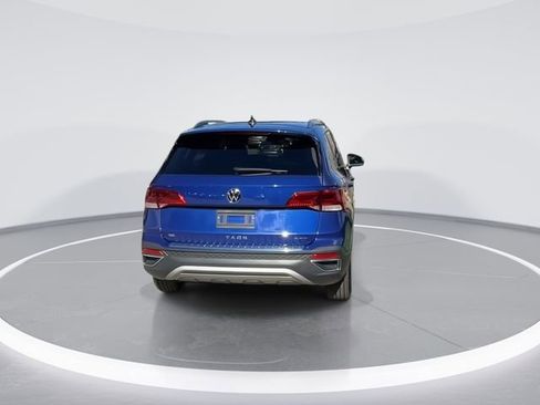 Certified 2023 Volkswagen Taos SE w/ Panoramic Sunroof Package image 7