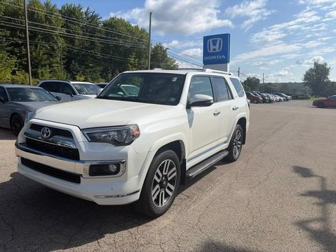Used 2018 Toyota 4Runner Limited AWD/4WD image 2