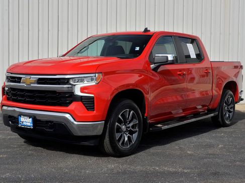 Used 2023 Chevrolet Silverado 1500 LT image 4