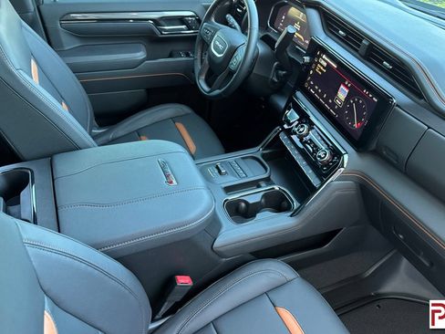 Certified 2026 GMC Sierra 2500 AT4 w/ AT4 Premium Plus Package AWD/4WD image 17