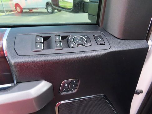 Used 2017 Ford F250 Platinum w/ Platinum Ultimate Package image 27