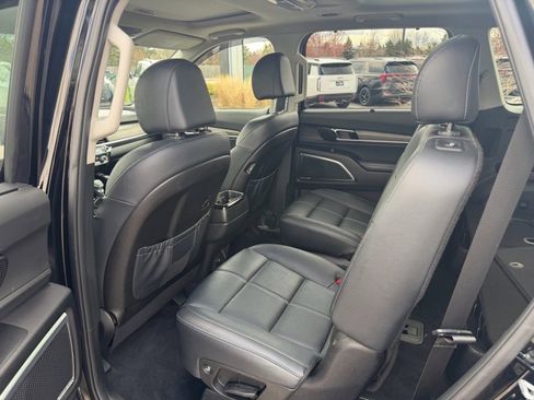Used 2022 Kia Telluride SX w/ Towing Package image 5