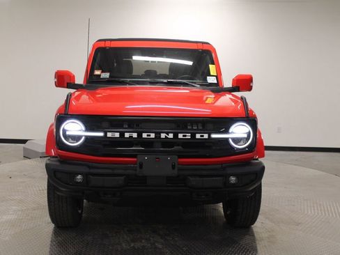 Used 2022 Ford Bronco Outer Banks image 11