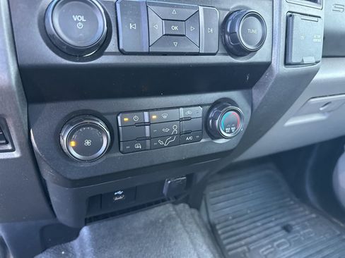 Used 2020 Ford F250 XL w/ Power Equipment Group image 17