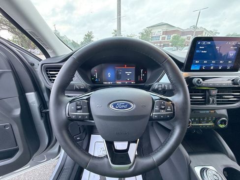 Used 2023 Ford Escape Active AWD/4WD image 11