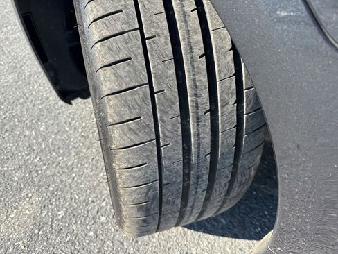 Used 2022 Porsche Taycan image 32