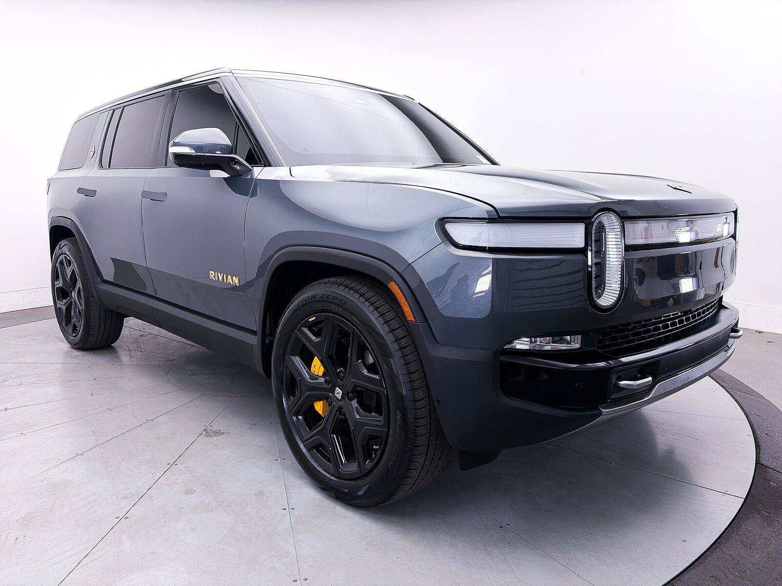 Used 2022 Rivian R1S Launch Edition Quad AWD/4WD image 13