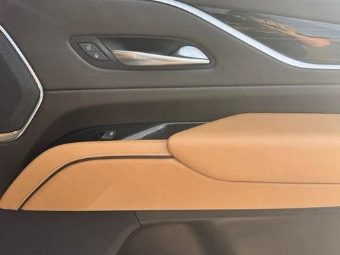 Certified 2023 Cadillac Escalade Premium Luxury w/ LPO, Radiant Package AWD/4WD image 25
