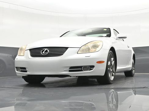Used 2007 Lexus SC 430 Convertible w/ Preferred Accessory Pkg RWD image 34